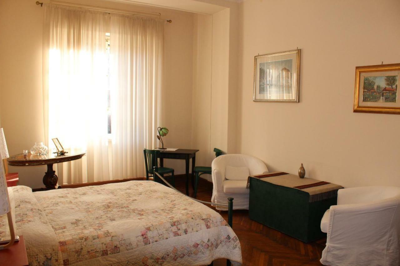 Agnes Roma Bed & Breakfast ภายนอก รูปภาพ